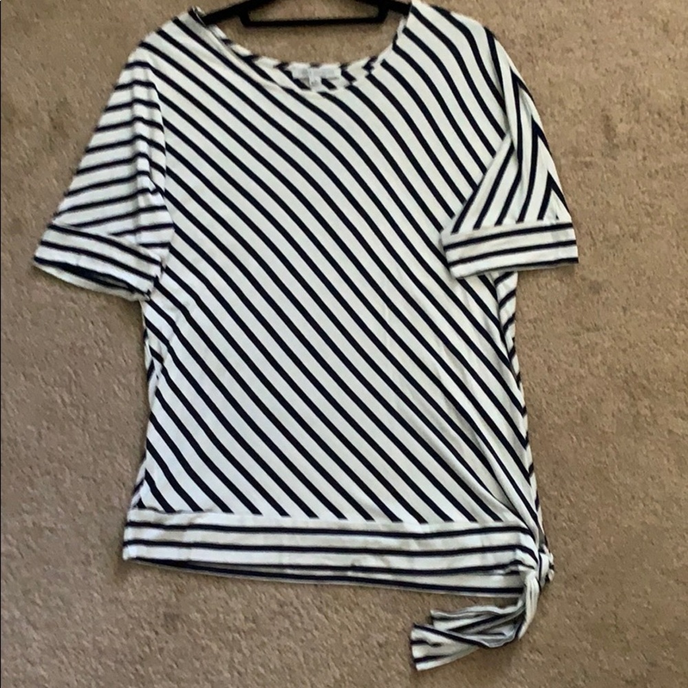 Green Envelope white and blue top Size L